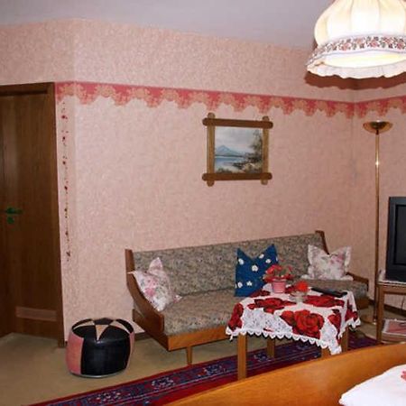 Bayerischer Hof Аморбах Экстерьер фото