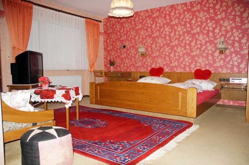 Bayerischer Hof Аморбах Экстерьер фото